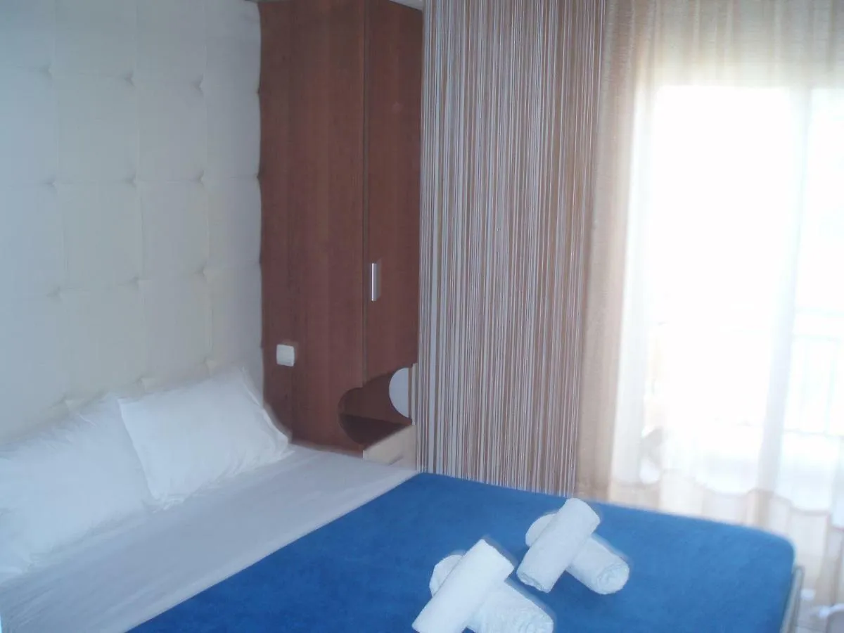 Kopsis Beach Hotel 佩科霍里